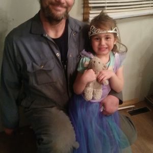 Meet your Posher, Adam